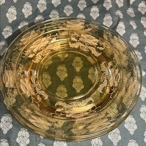 Depression glass plates engraved with poppy flowers